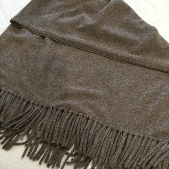 Fisher’s Finery 100% Cashmere Shawl Wrap - Picture 3 of 5